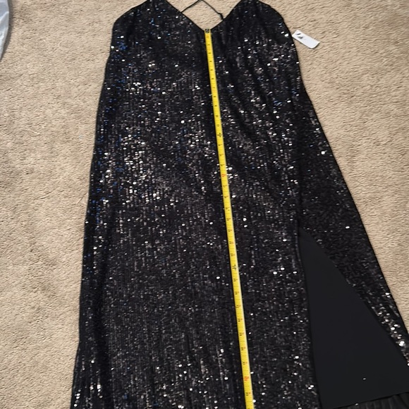NWT Black Sequin Dress With Side Slit Size 12 - Picture 9 of 16